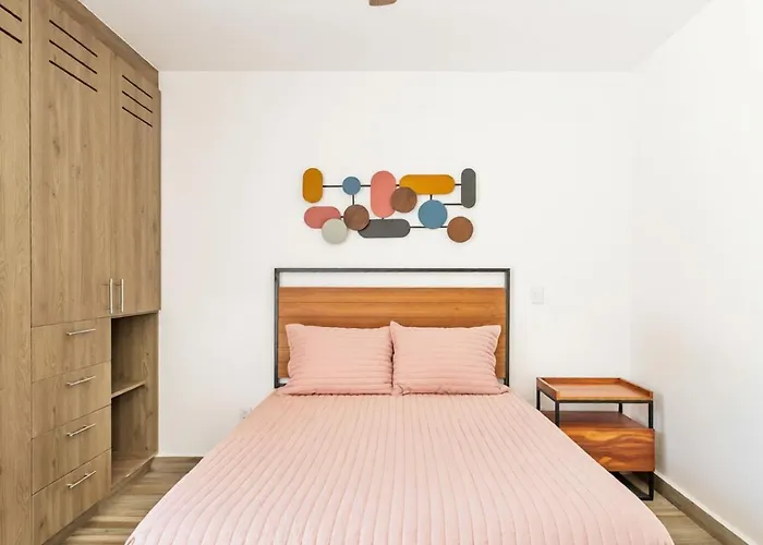 Stylish & Bright Contemporary 3bd I Pool!