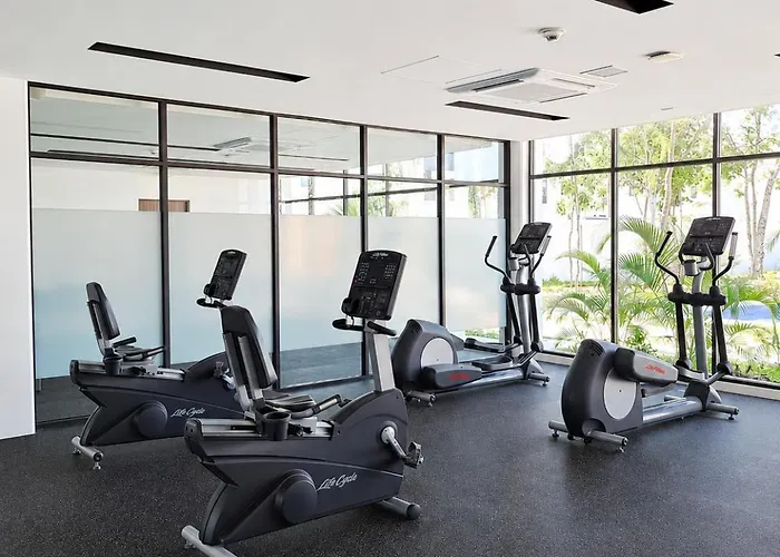Stylish & Bright Contemporary 3bd I Pool! * Playa del Carmen