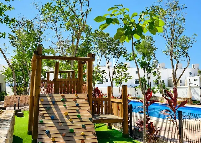 Stylish & Bright Contemporary 3bd I Pool! Casa de férias *